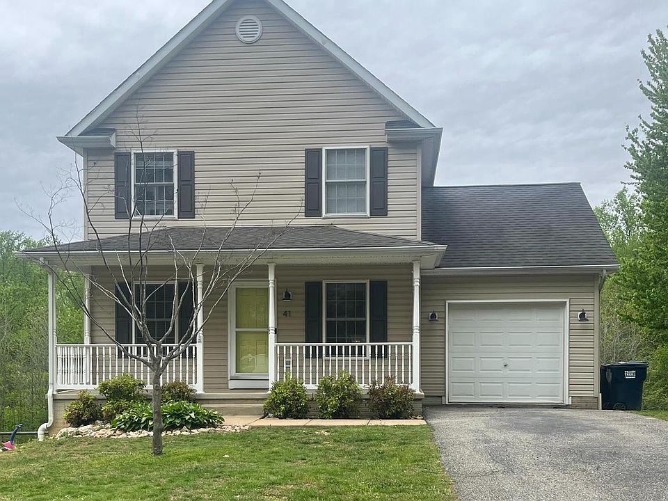 1st image of 41 Pine Cone Dr