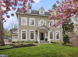 4220 Van Ness St NW, Washington, DC