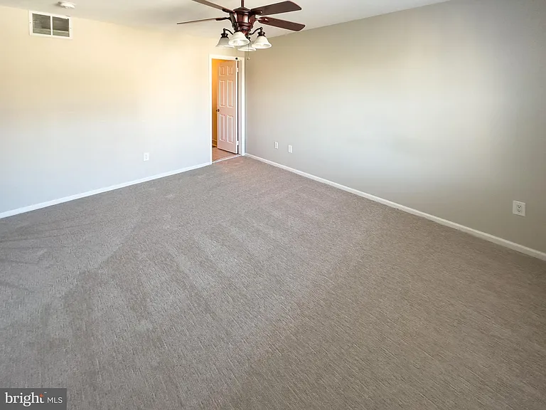 806 Wharton Rd — Photo 20