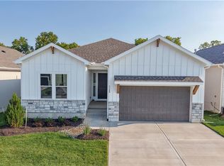 1145 SW Whitby Dr, Lees Summit, MO 64083