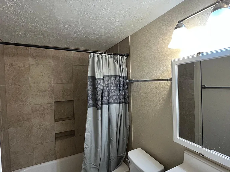 North Park Apartments — Photo 6