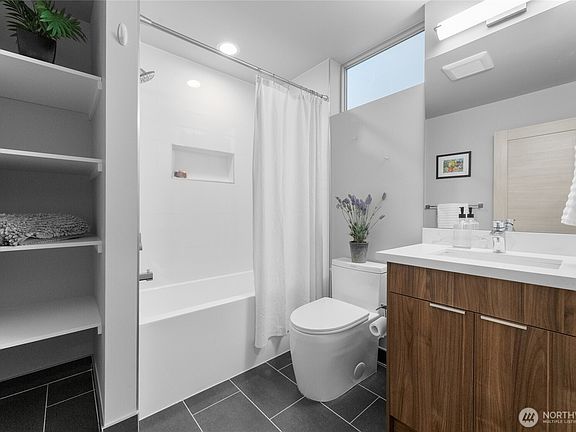 4th image of 814 NW 54th Street #A