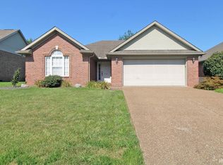 3799 Katalla Dr, Newburgh, IN 47630
