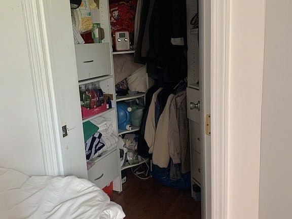 5th image of 10-51 49th Ave #2R