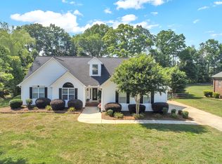 212 Northchase Dr, Concord, NC 28027