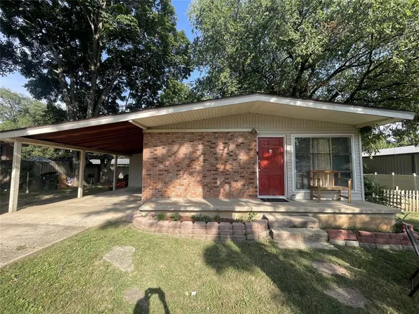 107 Ferguson St, Berryville, AR 72616