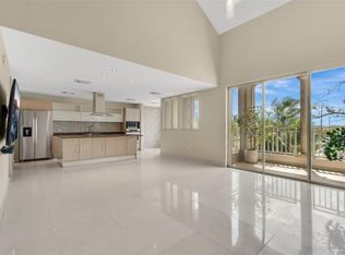 833 Two #J, Guaynabo, PR 00966