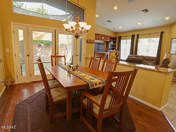 3rd image of 1100 W Wild Dune Ln