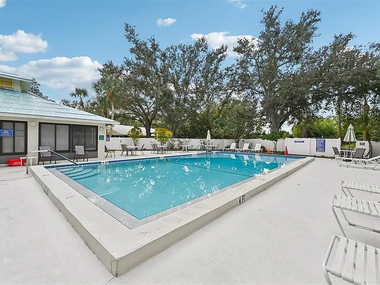 227 Southampton Dr #289 — Photo 41