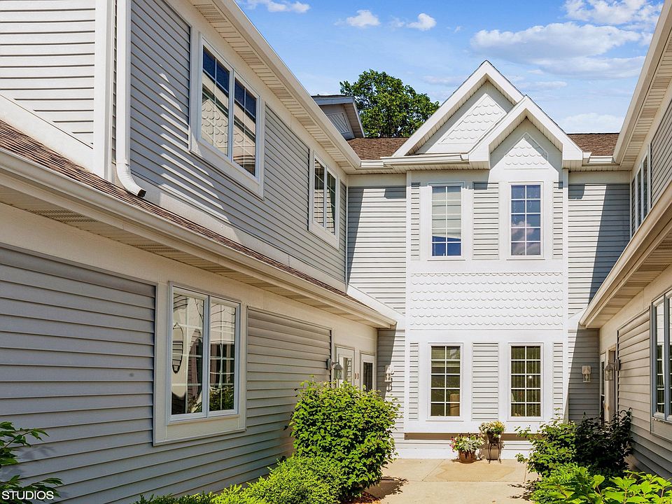 1st image of 758 Bridlewood Dr Unit B