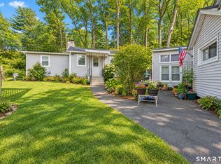 10 Old Waterbury Rd, Middlebury, CT 06762