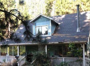 705 Aiello Ln, Mount Shasta, CA 96067