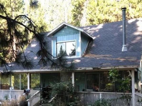 705 Aiello Ln, Mount Shasta, CA 96067
