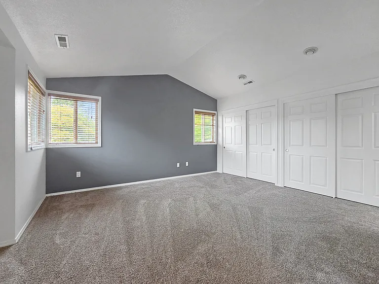 10526 SW Windsor Pl — Photo 16