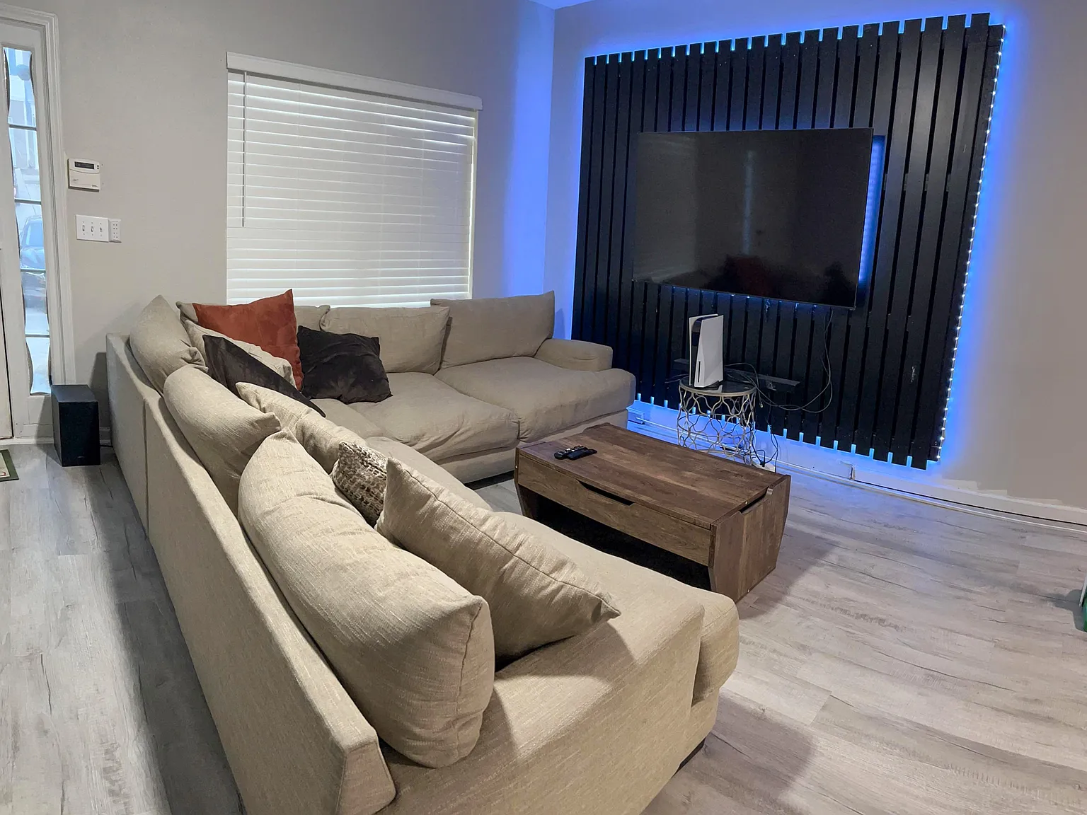 1 bed, 1.0 bath, 1300 sqft, $771 — Photo 3