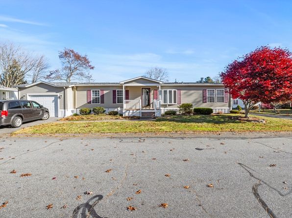 50 Highland St UNIT 203, Taunton, MA 02780