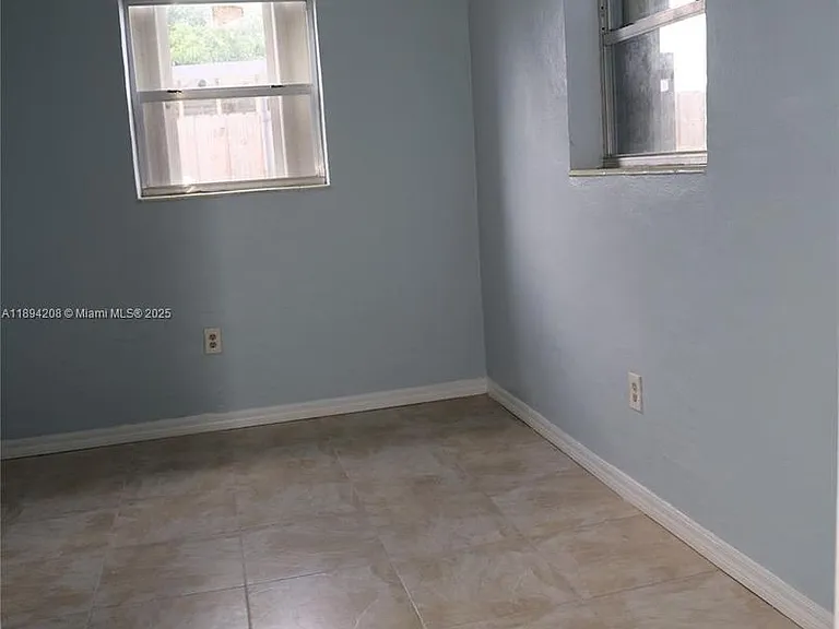 15130 Jackson St — Photo 6