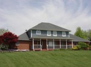 7235 Walnut Creek Dr, West Chester, OH 45069