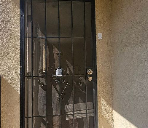 4th image of 1631 E 85th St #85-1633