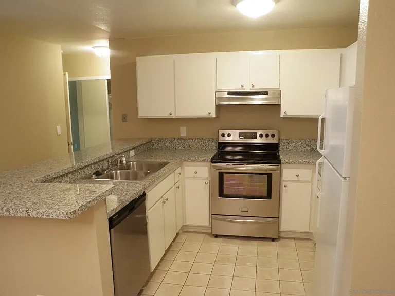 6255 Mission Blvd — Photo 2