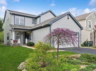 955 Blackburn Dr, Grayslake, IL 60030