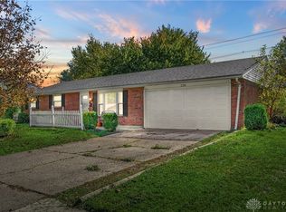 228 Southerly Hills Dr, Englewood, OH