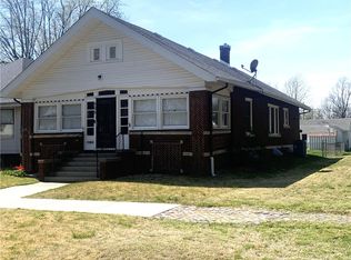 505 S Locust St, Pana, IL