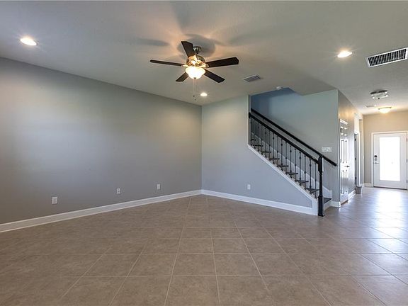 5th image of 10419 Waterstone Dr