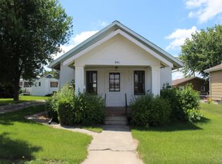 241 Lincoln St, Winner, SD 57580