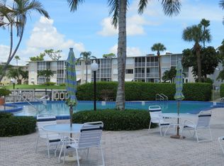 2682 Garden Drive S #301, Lake Worth, FL 33461