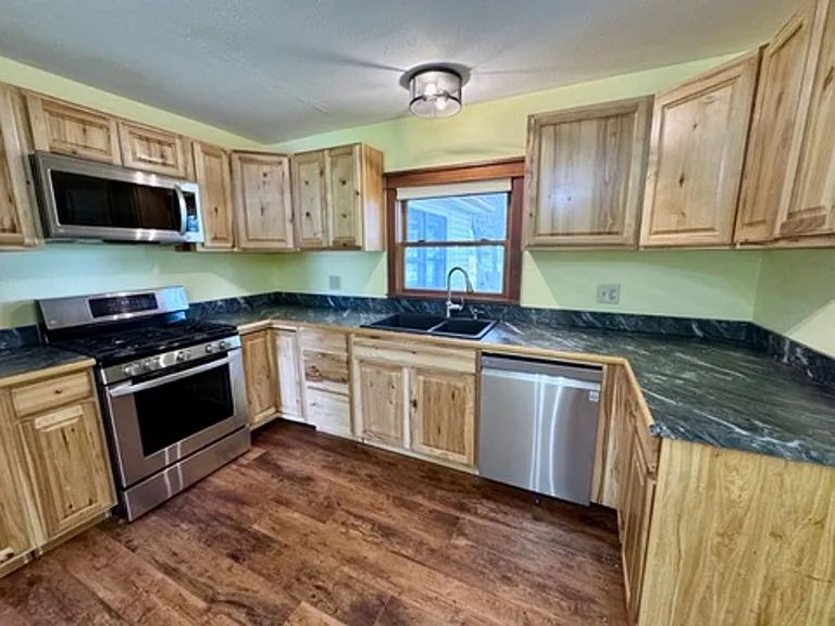 122 N Buckner Tarsney Rd — Photo 6