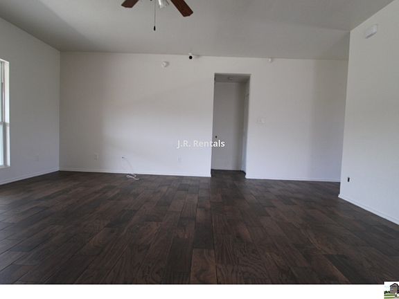 4th image of 5207 Lauren Lea Dr