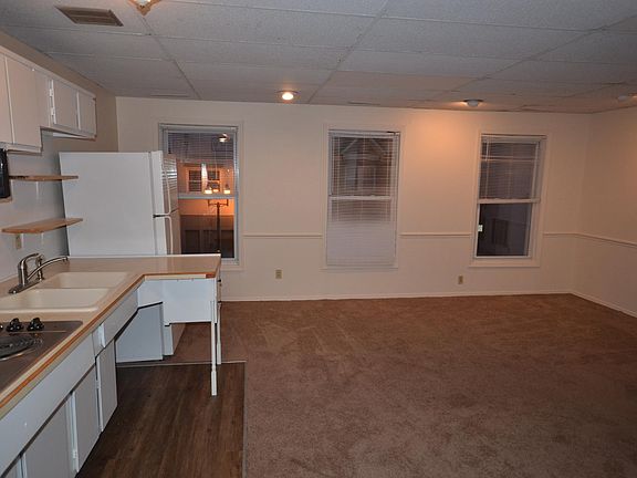 4th image of 121 Portage Trl #1