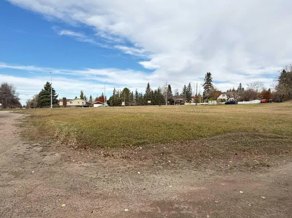 3728 45th St, Ponoka, AB T4J 1A6