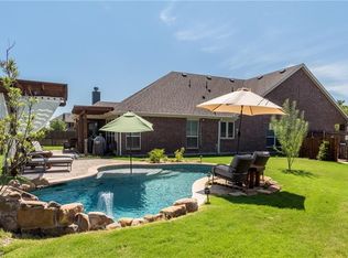 400 Roger Graves Cir, McKinney, TX 75072