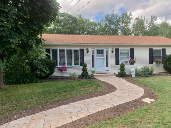 212 Rawson St, Leicester, MA 01524