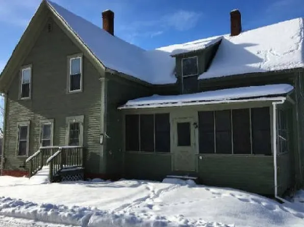 61 Prospect St, Barton, VT 05822