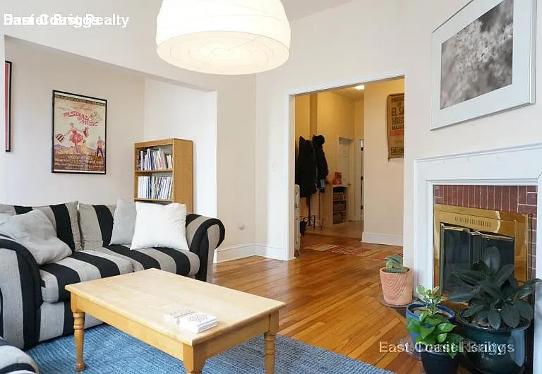 48 Cummings Rd #3 — Photo 1