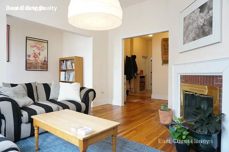 48 Cummings Rd #3