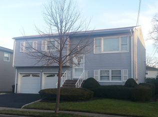 2279 De Sisto Dr, Rahway, NJ 07065