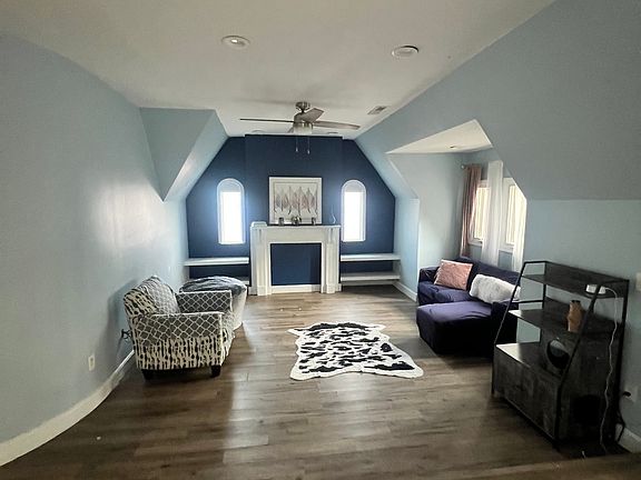 4th image of 3010 Melrose Ave #3