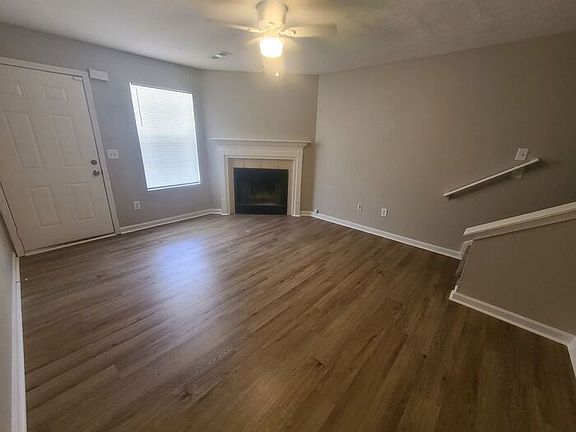 3rd image of 9568 Sleepy Hollow Ln