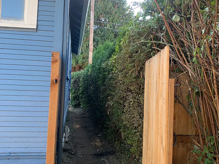 8117 N Olympia St — Photo 13