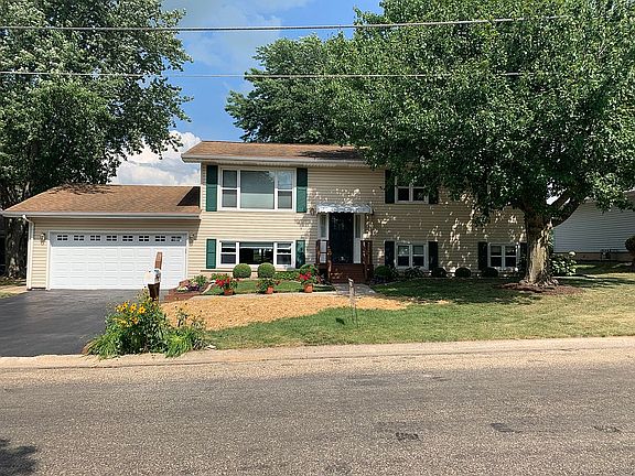 2nd image of 630 N Princeville Ave