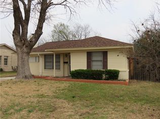 706 Royal Crest Dr, Mesquite, TX 75149