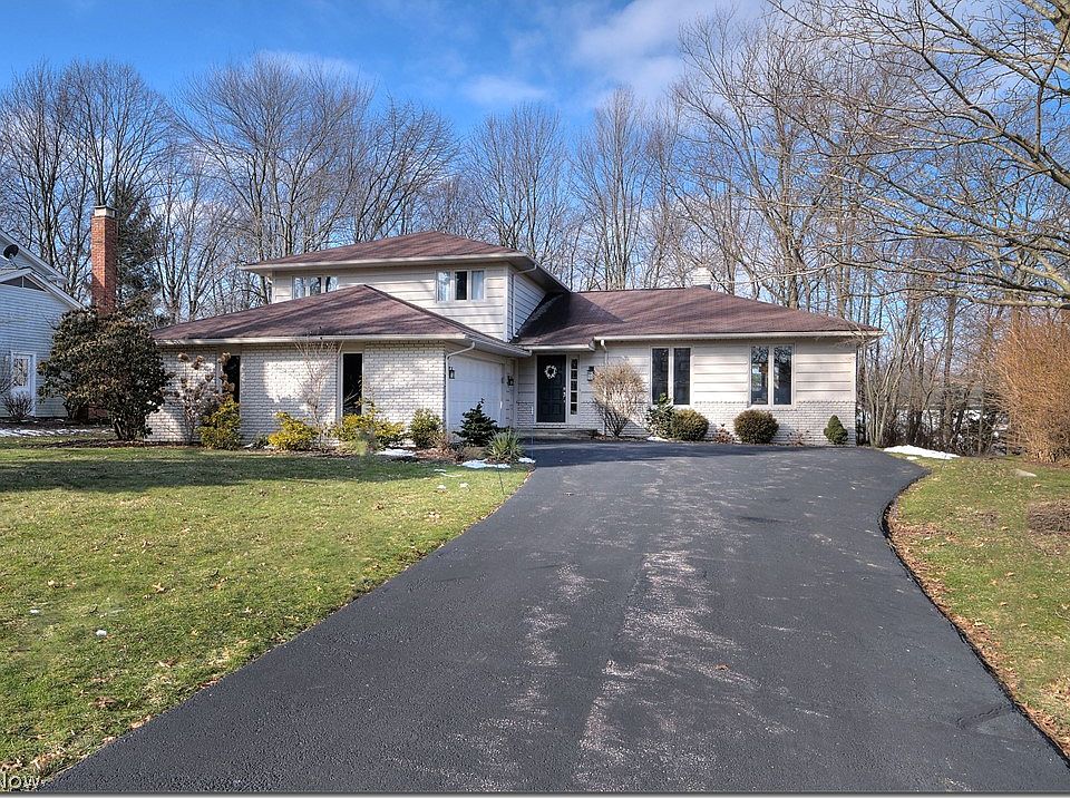 1st image of 3930 E Meadow Ln