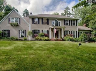 11574 Woodiebrook Rd, Chardon, OH 44024