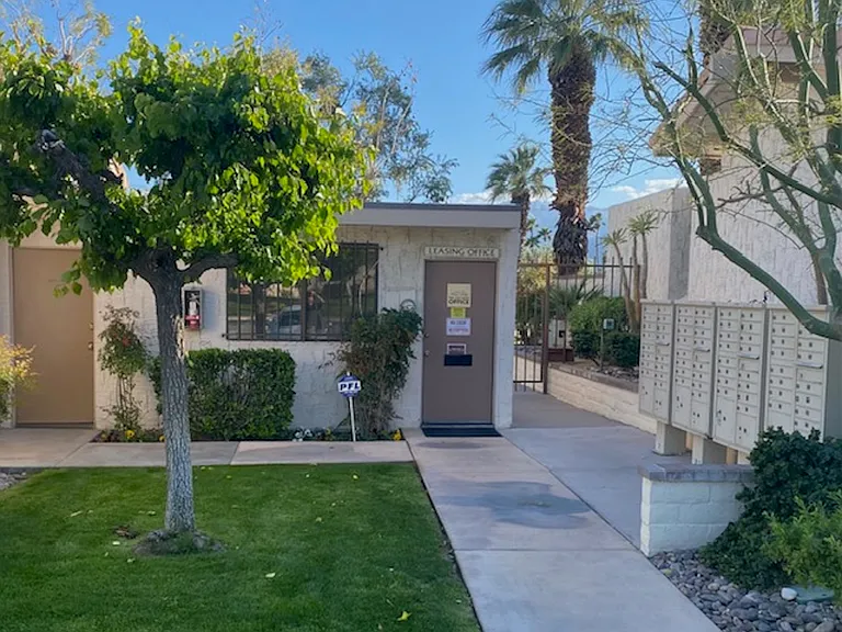 Desert Dorado Villas — Photo 32