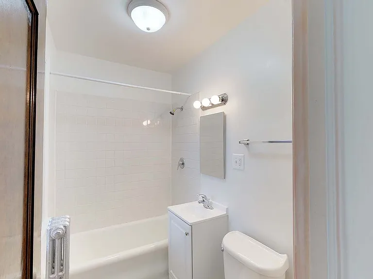 4455 S. Greenwood Avenue — Photo 2