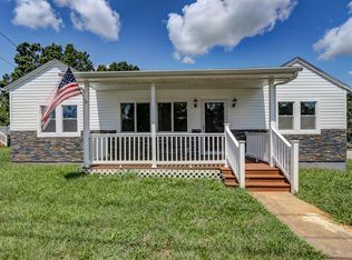 107 Woodlawn Hgts Rd, Chatham, VA 24531